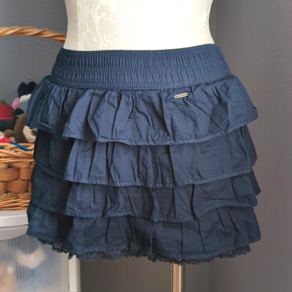Hollister ruffle Skirt Size XS